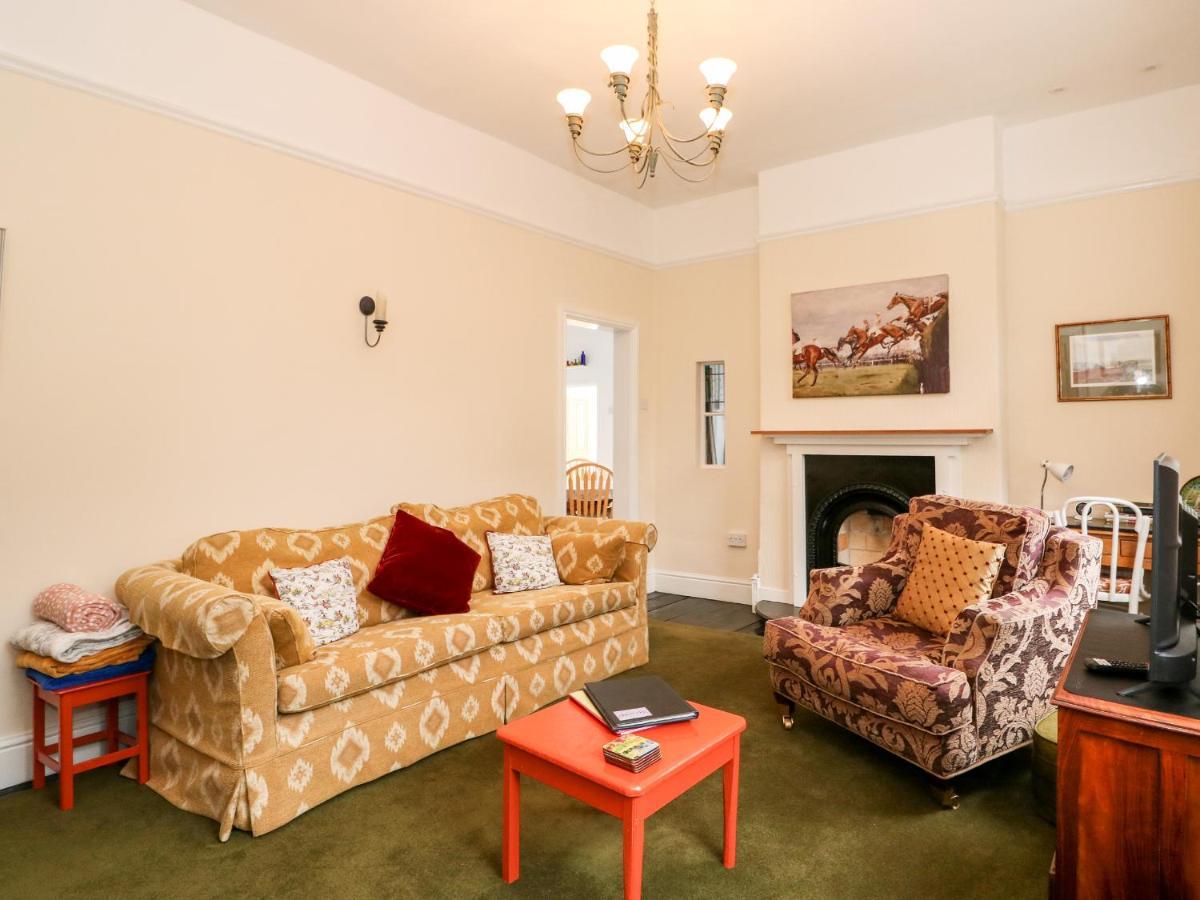 Magdalene House Villa Louth  ภายนอก รูปภาพ
